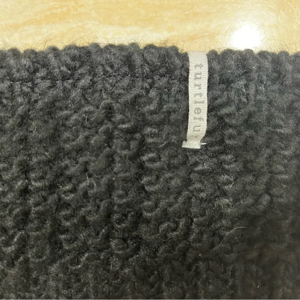 Shay Turtlefur Black Knit Headband